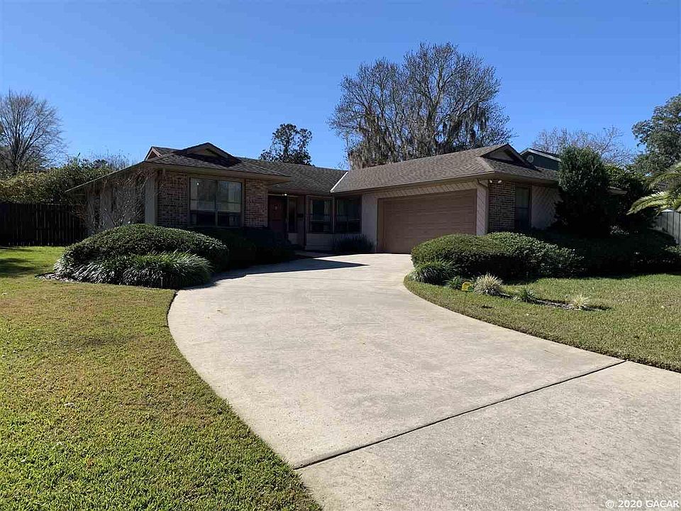 1st image of 7603 NW 37th Pl