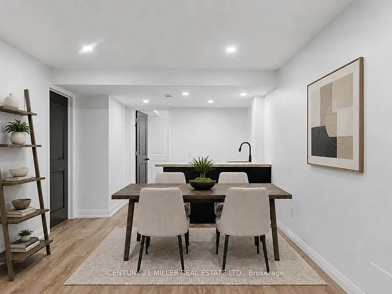 362 Wellington St E — Photo 19