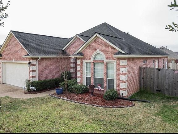 4th image of 4016 Pomel Dr