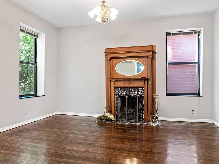 4330 W Pine Blvd — Photo 11