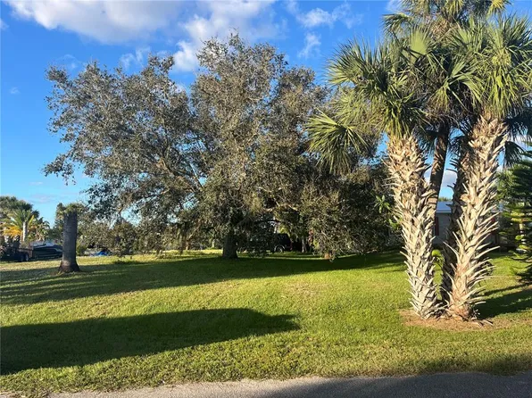 1175 Friendship Dr, Moore Haven, FL 33471