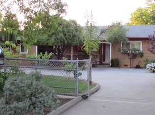 1585 Jennifer Ln, Gilroy, CA 95020