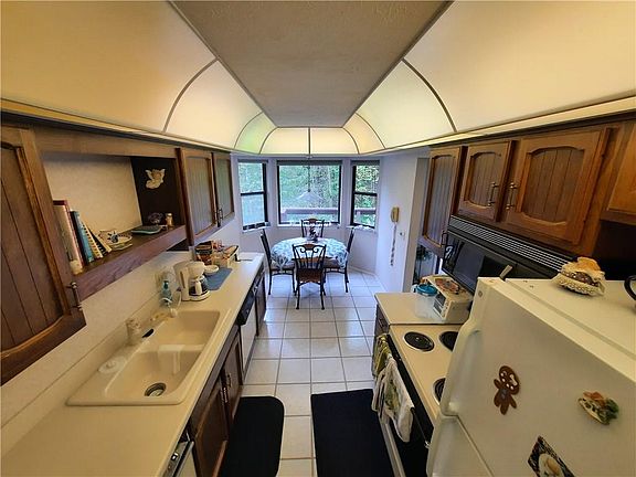 2nd image of 643 Montroyale Dr