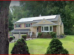 520 Knoll Rd, Boonton, NJ 07005