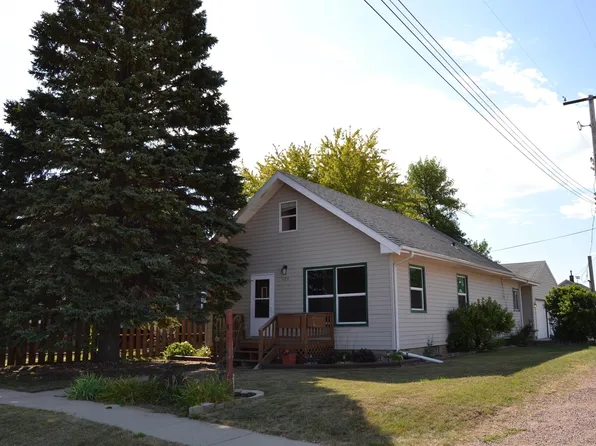 125 E 2nd St, Tea, SD 57064