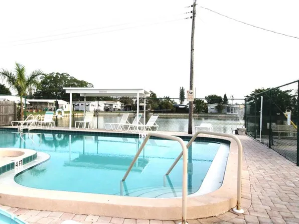 716 49th Ave W, Bradenton, FL 34207