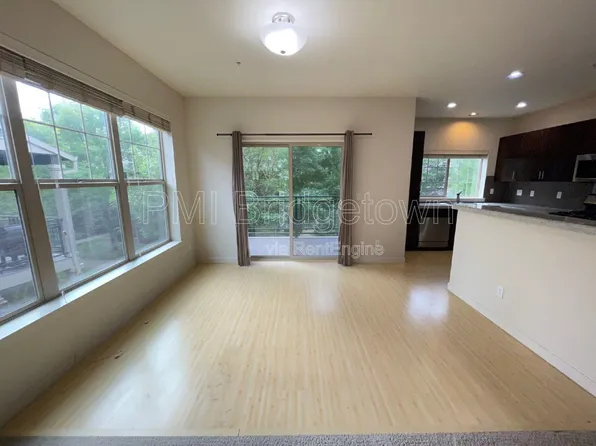 659 NE Adwick Dr, Hillsboro, OR 97006