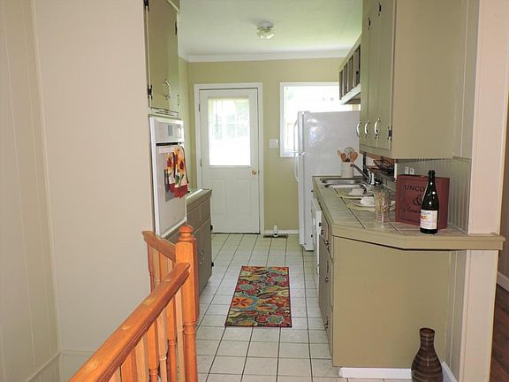 4th image of 512 Newland Ave
