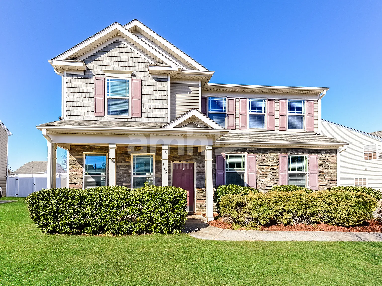 4 bed, 2.5 bath, 2472 sqft, $2,390 — Photo 1