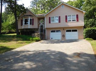 35 Fouche Dr, Cartersville, GA
