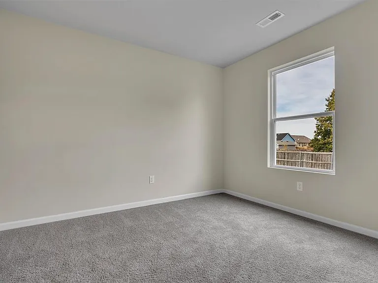 2706 S Cypress St — Photo 18