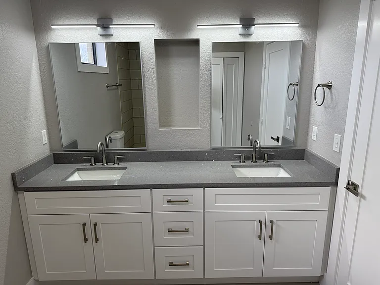 7035 Babcock Rd #B — Photo 10