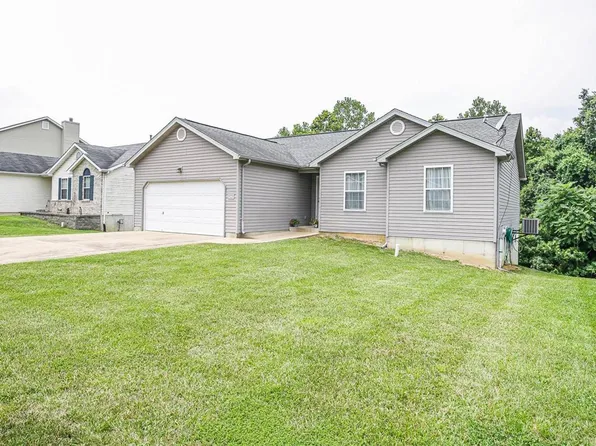 521 Pevely Heights Dr, Pevely, MO 63070