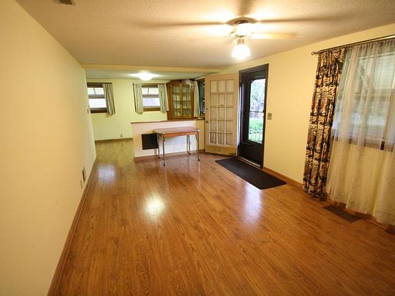 3rd image of 4470 N 4th St