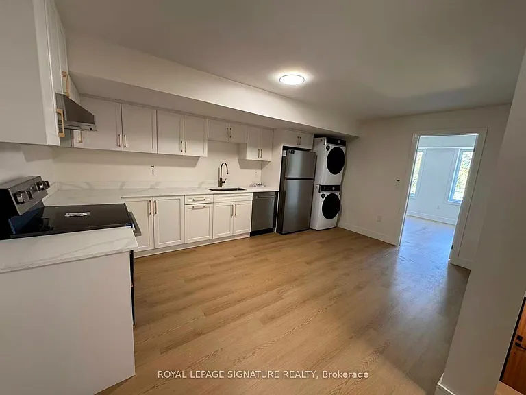 53 Bishop Ave #3 — Photo 16