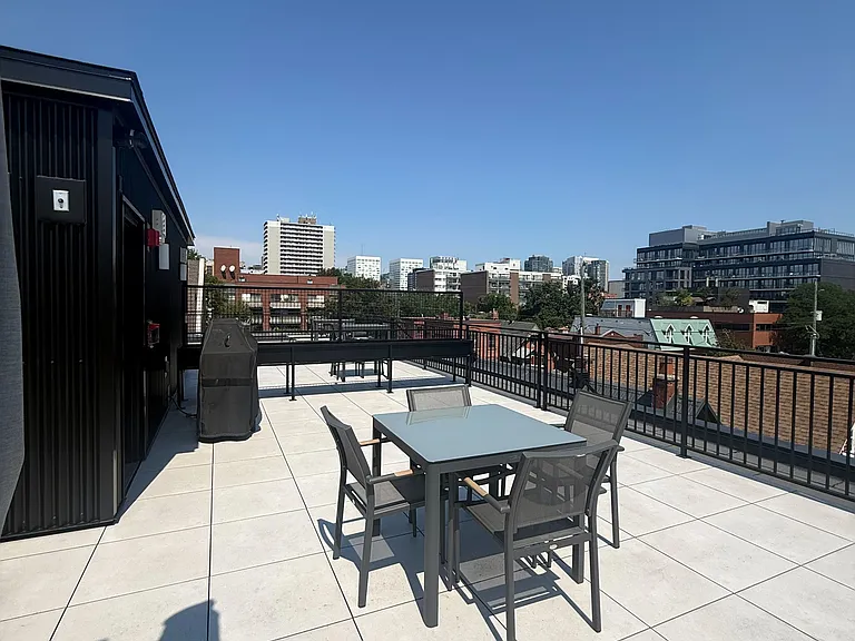 58 Florence St #4 — Photo 20