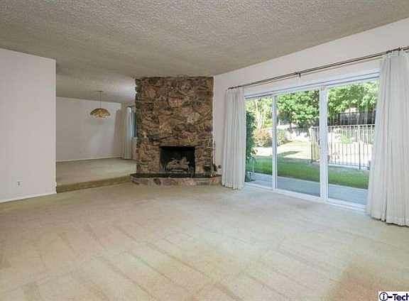 5th image of 10326 La Canada Way