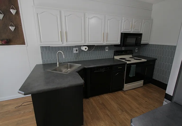 804 W 21st St — Photo 9