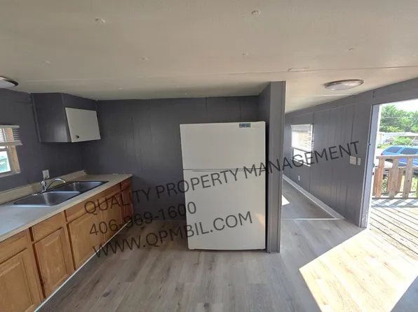 3955-3956 Bluebird Mobile Ct