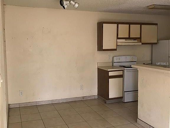 2nd image of 2131 Cascades Blvd Unit 305