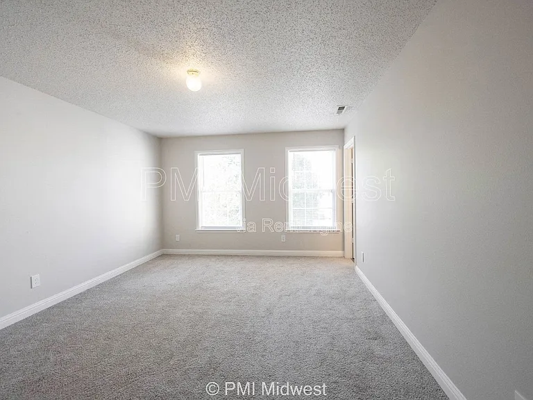859 Runnymede Dr — Photo 31