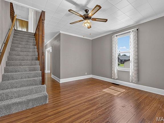 4th image of 608 S Rapp Ave