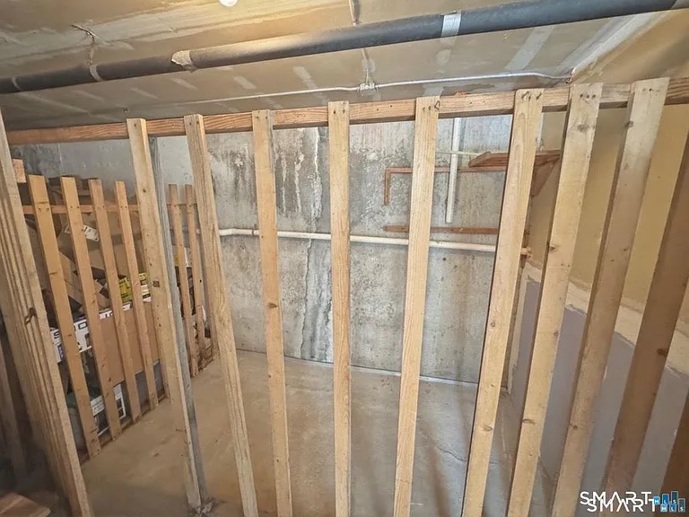1634 Farmington Ave #2 — Photo 27