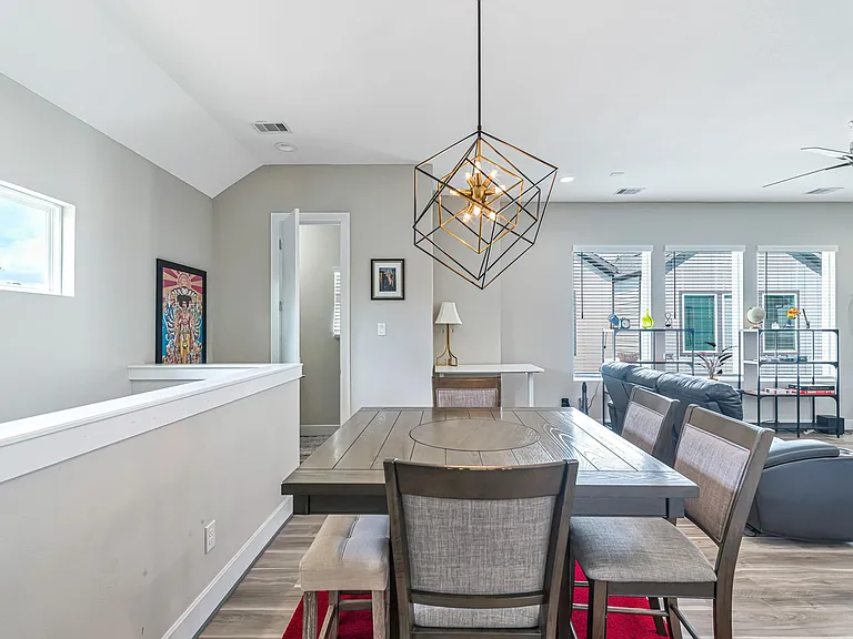 240 Julia St #A — Photo 8
