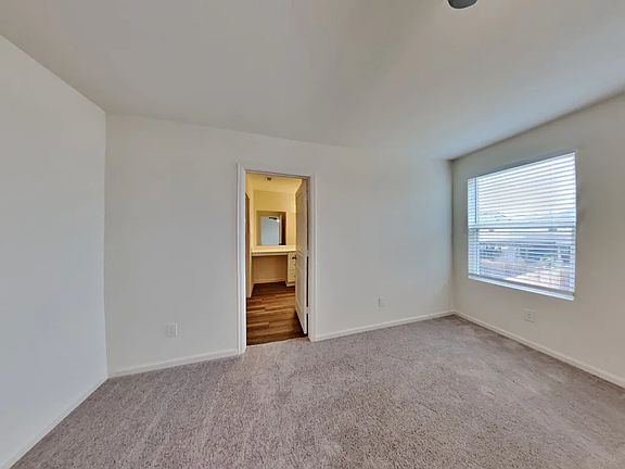5th image of 13531 Kinsman Rd