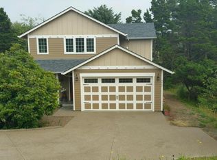 3048 SW Anchor Ave, Lincoln City, OR 97367