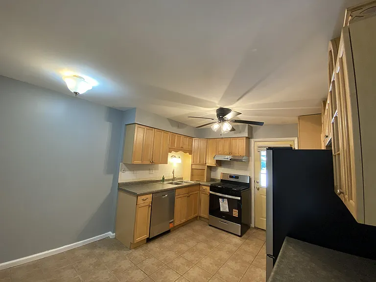 172 Placid Ave — Photo 17