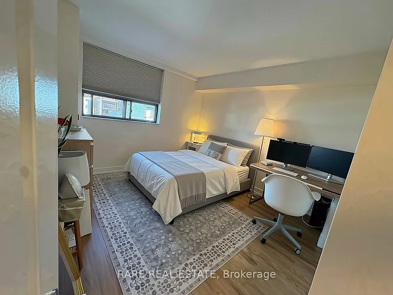 105 McCaul St #704 — Photo 8