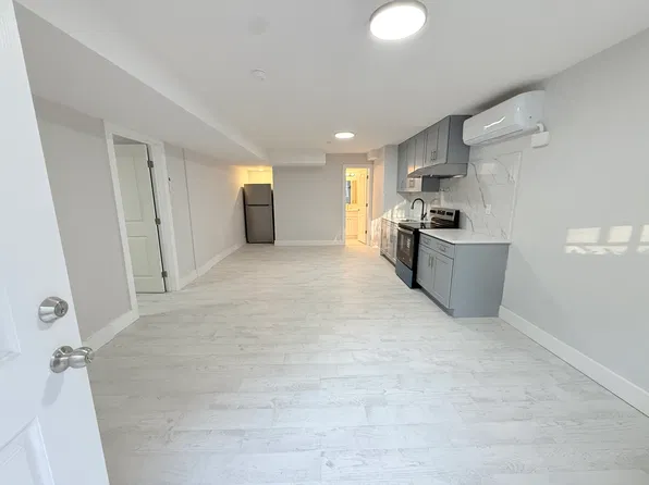 10 Ludwig St, Staten Island, NY 10310