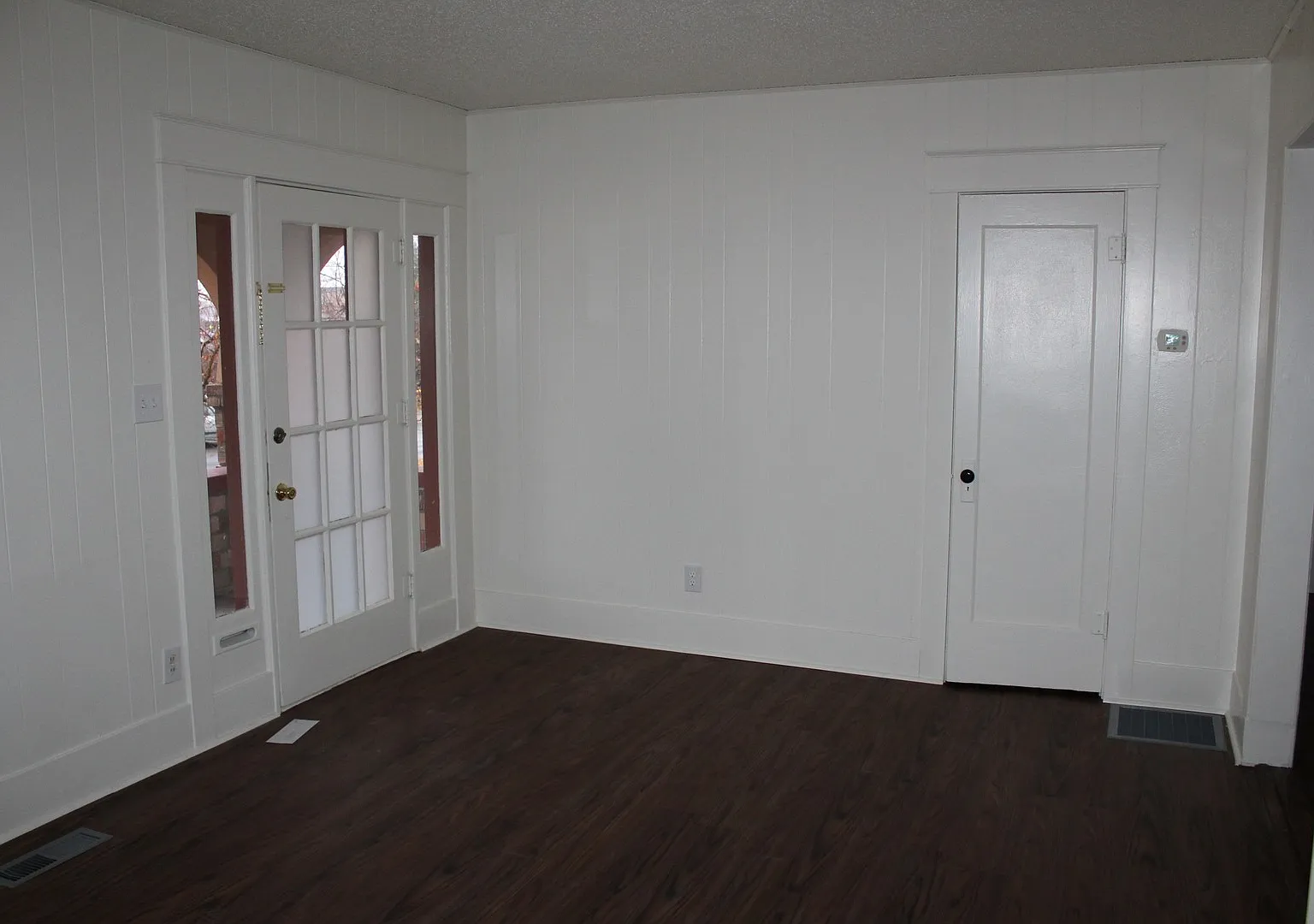 1835 Melrose — Photo 3