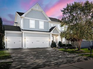 204 Country Vista Dr, Lake Saint Louis, MO 63367