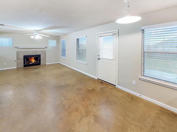 3rd image of 15104 Pidmont Ln