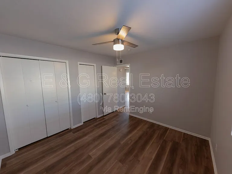 563 N Cherry — Photo 9