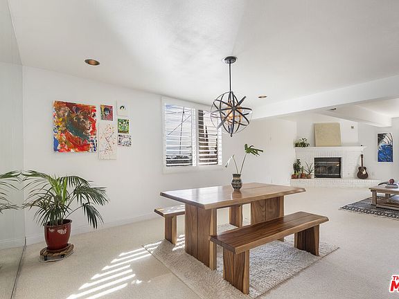 4th image of 2385 Roscomare Rd Unit E17