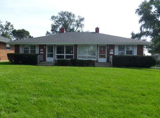 601 Pine Ave, Aurora, IL 60505