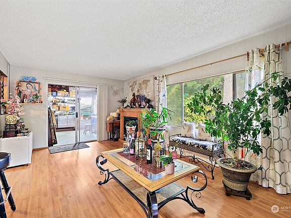3rd image of 24319 24th Avenue S