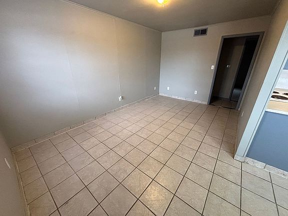 5th image of 525 S Duncan Ave #1-6