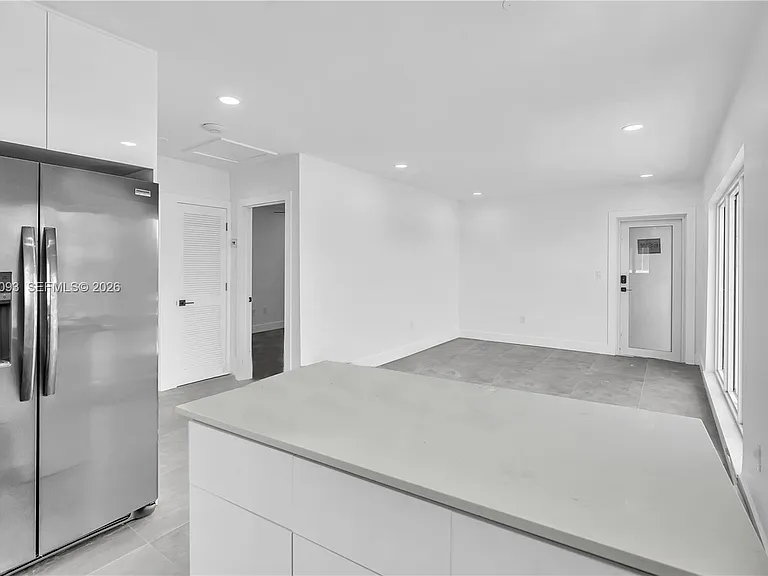 11900 N Bayshore Dr #206 — Photo 4