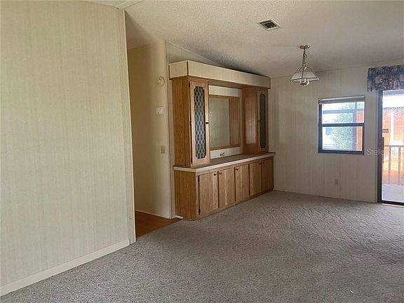 5th image of 1568 Nassau Cir