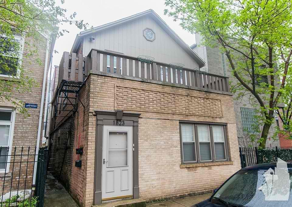 1st image of 1823 W Augusta Blvd #2C