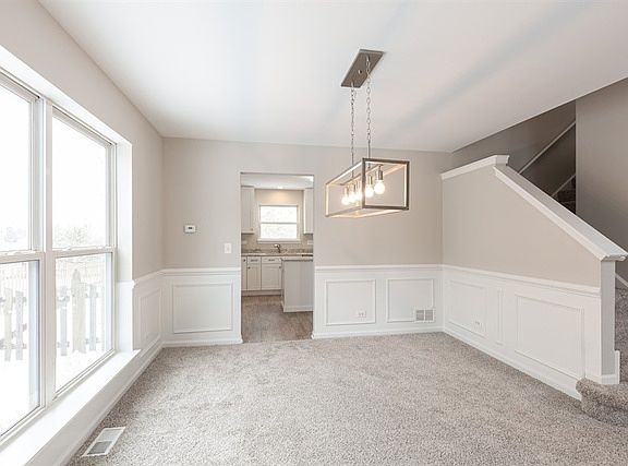 5th image of 10870 Grand Canyon Ave