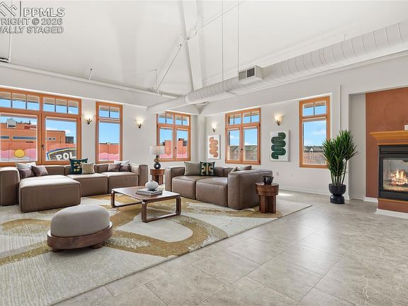 4th image of 201 E Las Animas St Unit 313