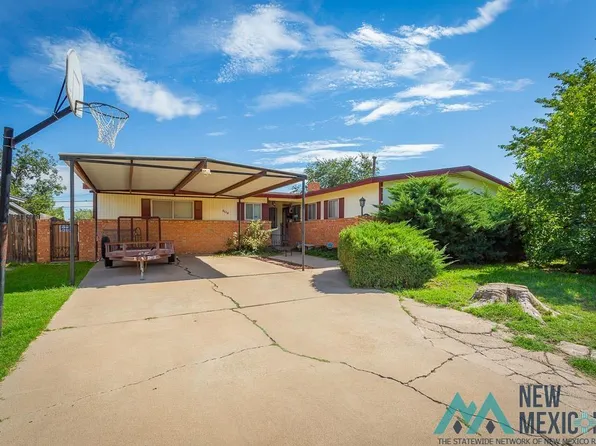 909 Avenida Del Sumbre, Roswell, NM 88203