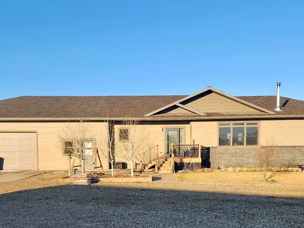 28383 195th St, Pierre, SD 57501