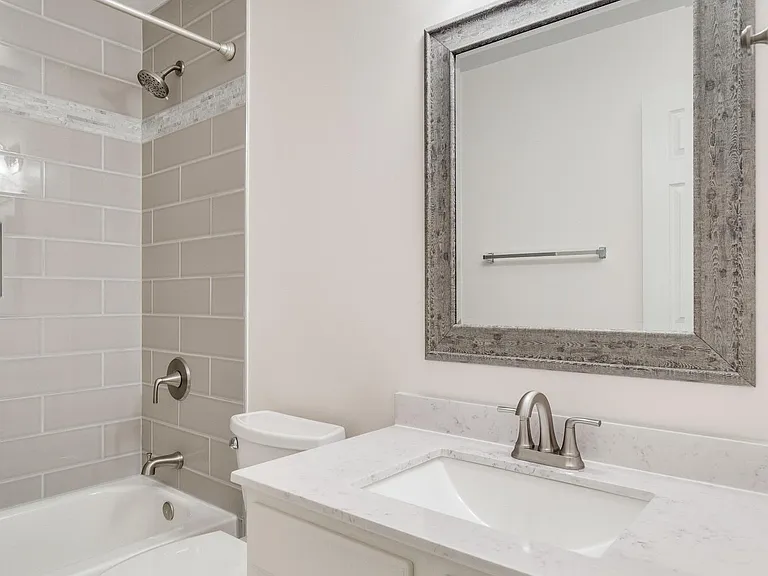 6412 Warren Point Ct — Photo 13