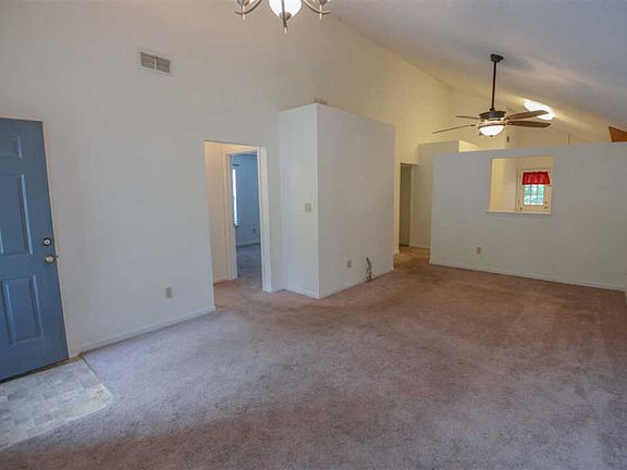 4th image of 2705 Oak Park Ct